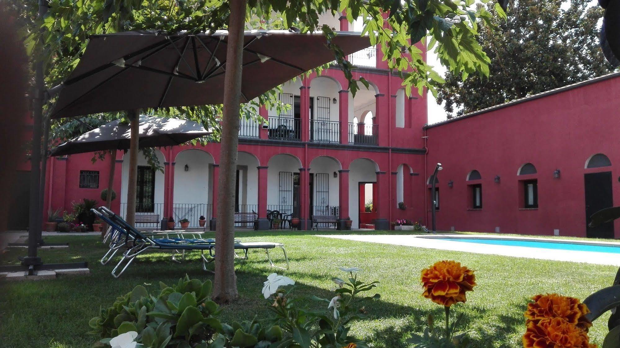 Aparthotel Can Gallart Санта-Колома-де-Фарн Экстерьер фото
