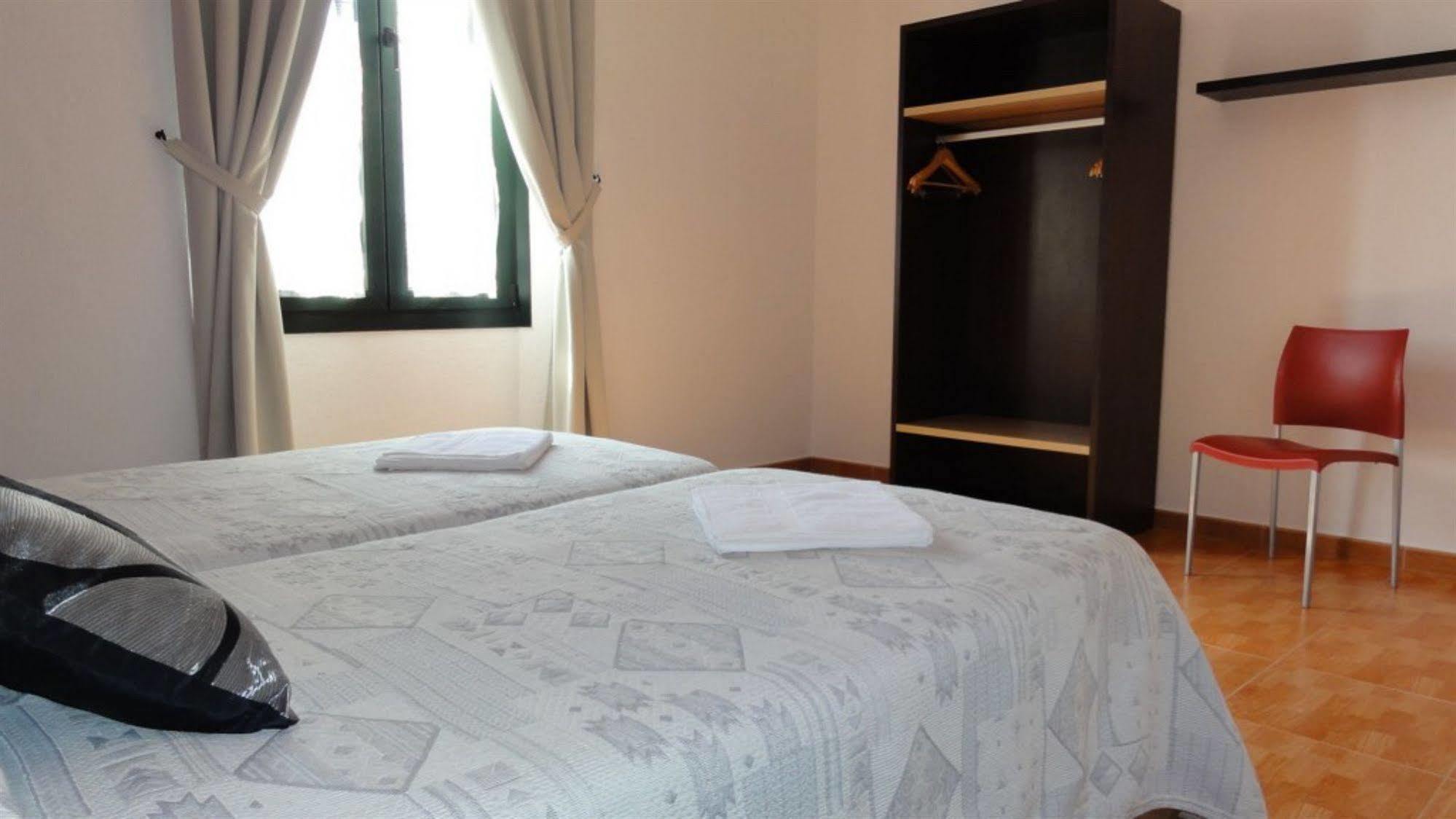 Aparthotel Can Gallart Санта-Колома-де-Фарн Экстерьер фото